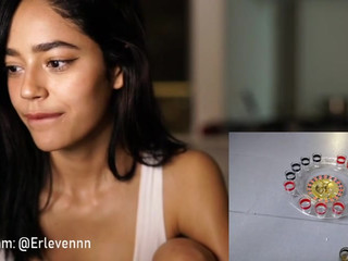 everlenn gently fucks her pussy