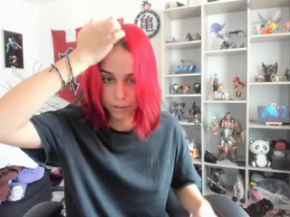 laura_cornett Spicy chick gently pulls pussy