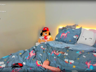 blondelashes19 Thinty passionately pulls the cap