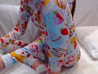 Kybinka21 Ardent maid seduces with big forms