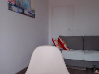 AoifeOneal Lustful Mommy Shows Charms