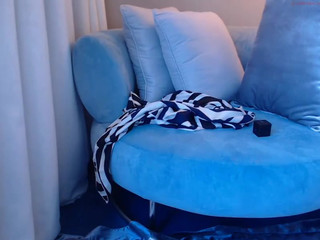 alexis Exciting bitch masturbates sex toy