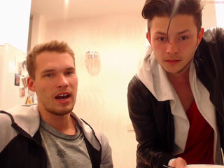 lovleycouplexxx babe fucks both holes