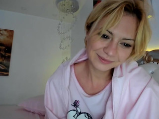 kiradivine sweet chick fucked in the ass by different devices