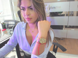 is_aprilkepner sweet lady caresses pussy