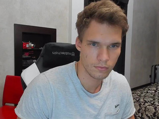 lovleycouplexxx pretty girl masturbates cap