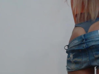 MaxineDlaz lush woman