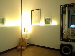 snugglepunk bitch with huge booty caresses hairy cunt