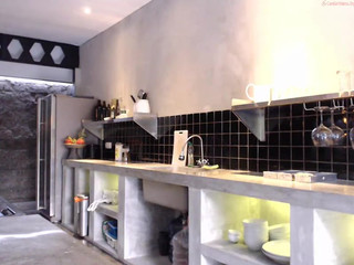 misskreazy blissful babe gently jerks pussy