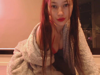 MissAlice_96 shows pussy