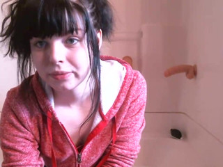 0xjanibabyx0 slim bitch jerks off with sex toys