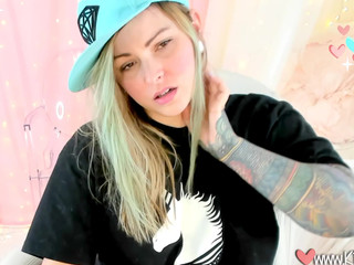 kdwow cute chick gets naked with girlfriend