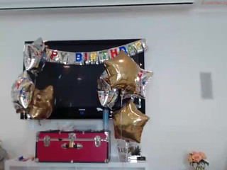 zoeyjay very small narrow cap