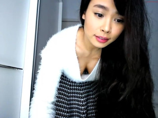 bubbletea jumps on a toy and cums