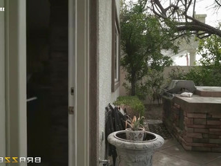 Anna Bell Peaks experienced girl needs sperm