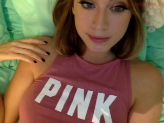 KayleeHeart dark haired doll gently pulls pussy