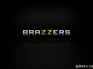 Ariana Aimes & Cecilia Lion busty beauty awesome vagina