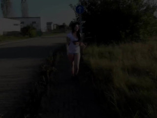 CaroCream crazy bitch fucks herself with fingers