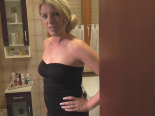 daynia  private  with a toy