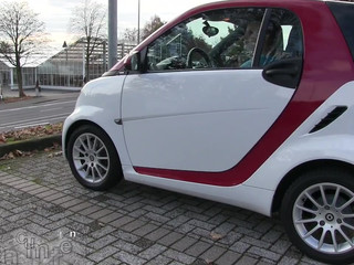 Lara-Cumkitten slut in stockings fucks clit