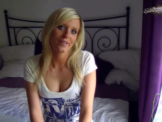 schnuggie91 crazy beauty gently fucks vagina