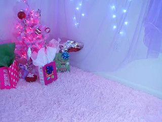 Jenna Tsukino smeared her incredibly hot body with oil