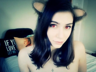 Holothewisewulf writes pen on boobs and ass