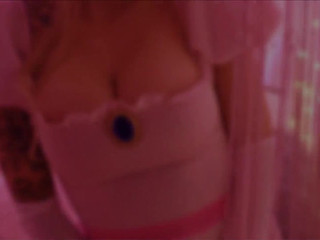 Loretta Rose rubbing and jerking off her pussy