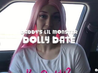 Omankovivi sexy slut washes in the shower and jerks off