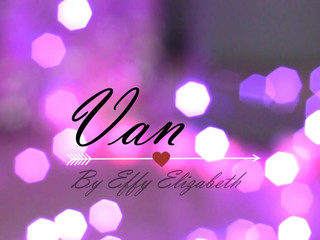 Effy Elizabeth super chicula jerks off