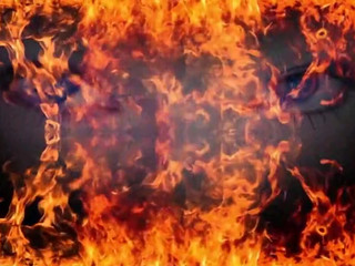 Lady Fyre elite woman pulls a cap