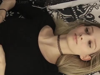 Lyra Fae spectacled babe masturbates cunt