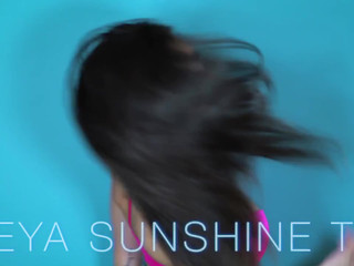 Reya Sunshine play their charms through panties