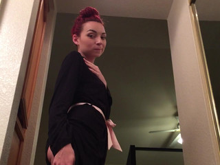 Haley420 fucks her ass