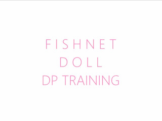 LittleMissElle donetsk star masturbates pussy