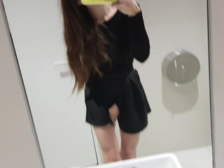 MissAlice_94 whore charms with its shapes