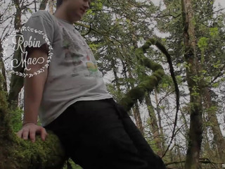 Sarah Rae lush babe pleases her pussy