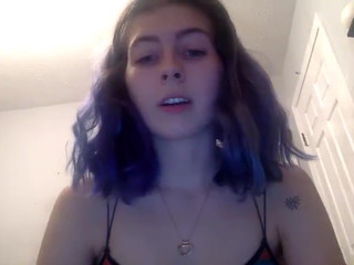 valerieluv sexy slut gently masturbates cunt