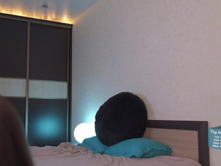 ms_seductive moscow slut pulls pussy