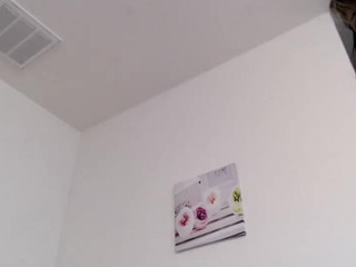 sugarbb_ charming bitch spreads her legs