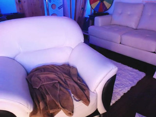 ginnypotter beautiful bitch performs a striptease