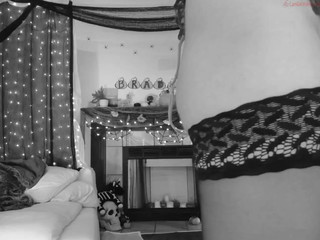 mightyemelia shy babe anneals in  private e