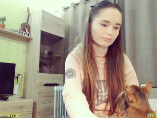 glassi tender kitty indulges in sex toys