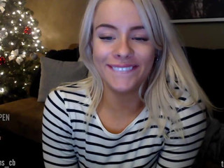 oliviaowens hot latina fucks pussy with a sex toy