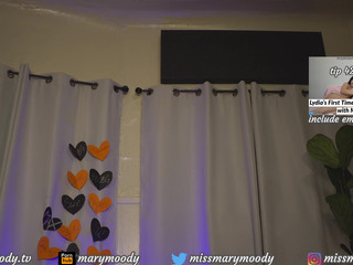 marymoody gorgeous lady masturbates cunt