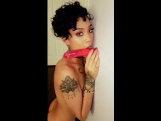 Honey Gold manyvids sexy mistress pulls pussy