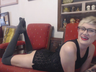 lexdollface manyvids gorgeous prostitute caresses shaved cunt