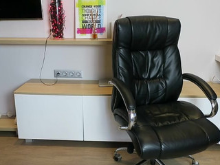 Manyvids Happy Yulia manyvids cute babe rides a sex toy