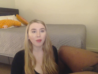 junglefever69x  manyvids groans from the buzz of jerking