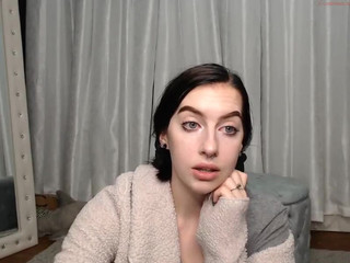 cubbixoxo  manyvids busty female fucks cunt with phallus